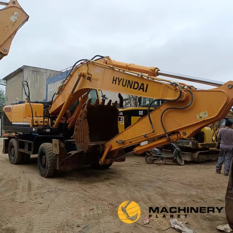 Heavy machinery product image - Image 12 of 13