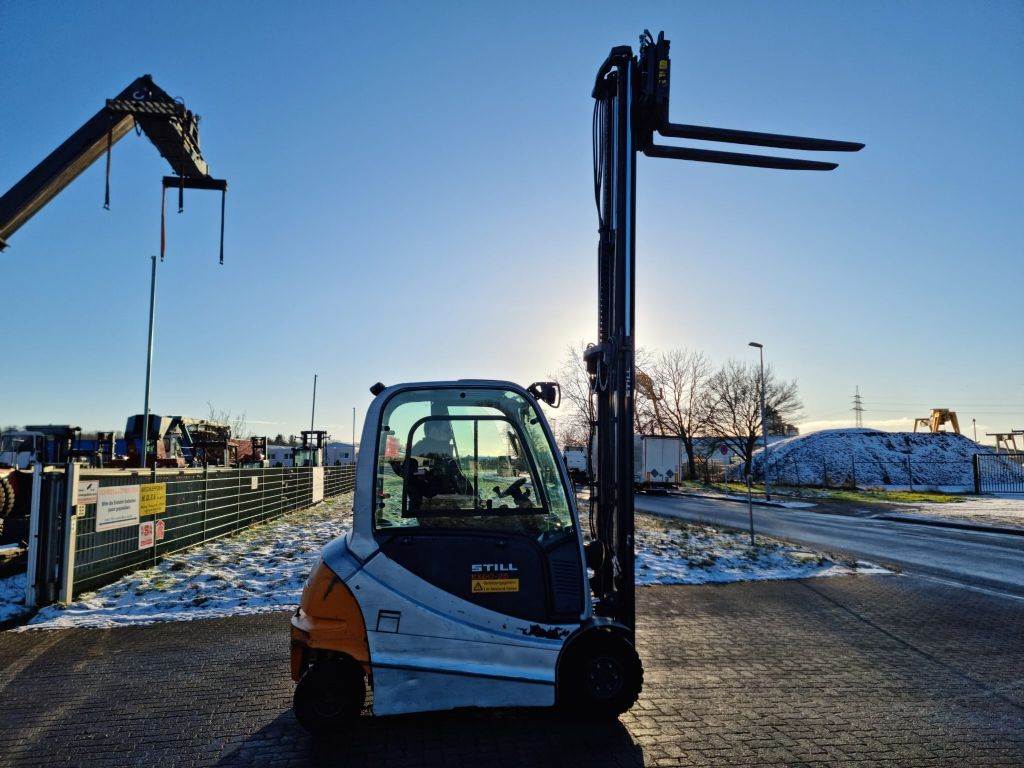 Still RX60-25 UVV 2008 ES0016 Still RX60-25 UVV 2008 1 Forklift image 3