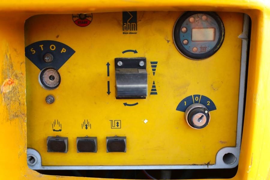 Haulotte STAR 12 Electric, 12m Working Height, 3m Reach, 21 2008 HAULOTTE - STAR 12 - 63163 STAR 12 Electric, 12m Working ...