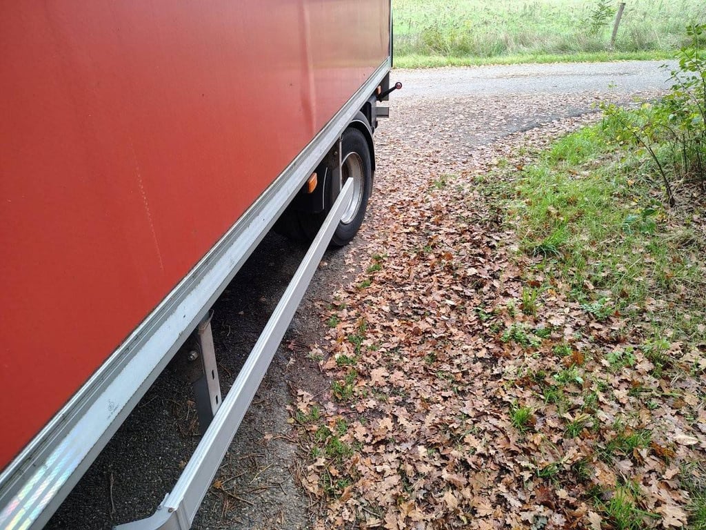 Closed Semi-trailer Van Veen Heas 4530kg 2010 2018 Veenhuis Multifunctional Delivery Truck Heas 2018 1 image 8