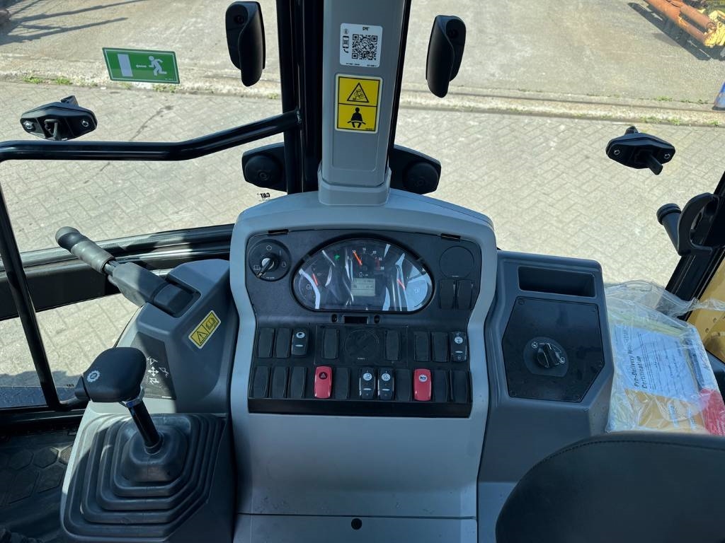 Heavy machinery product image - Image 10 of 11