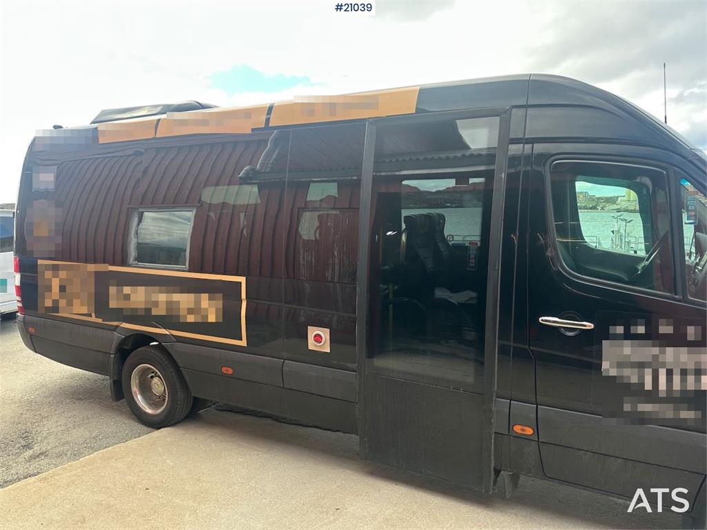 Mercedes-Benz Sprinter 519 minibus 16+1 seats w/ 2 sets of tires 2010 21039 Mercedes-Benz Sprinter 519 minibus 16+1 seats ...