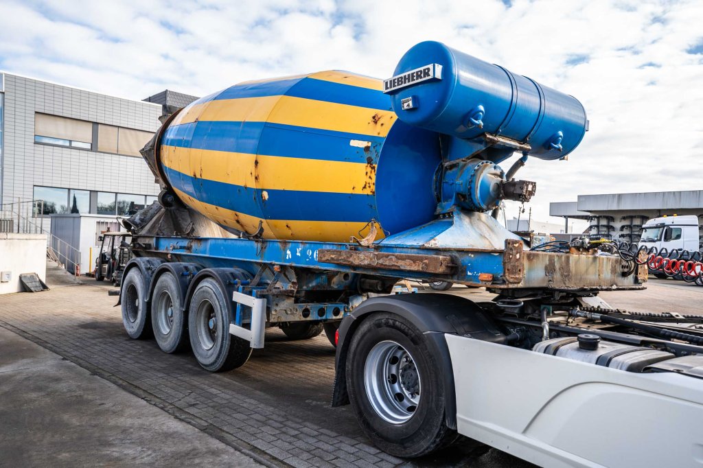 MULLER BETON MIXER/MALAXEUR/MISCHER LIEBHERR 12M3 2011 E63494 Muller BETON MIXER/MALAXEUR/MISCHER LIEBHERR 12M3 2011 1 ima...