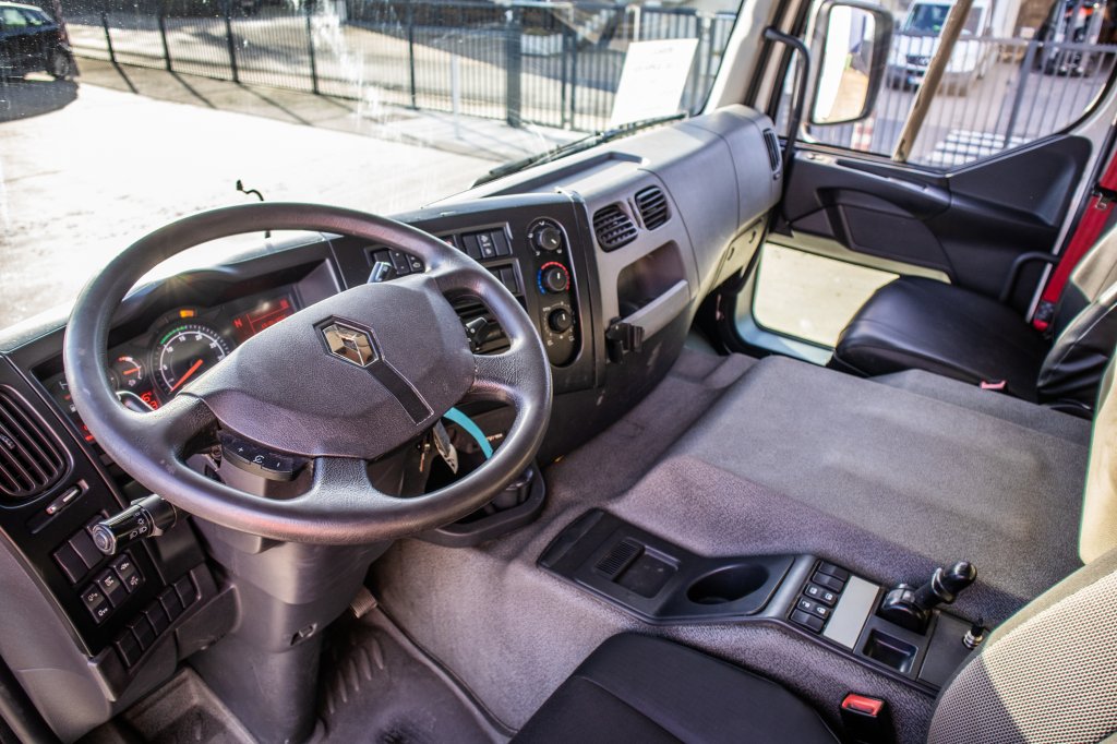 RENAULT D 330 -CARRIER SUPRA 850-Vlees/Meat/Viande/Fleisch 2014 E59253 Renault D 330 -CARRIER SUPRA 850-Vlees/Meat/Viande/...