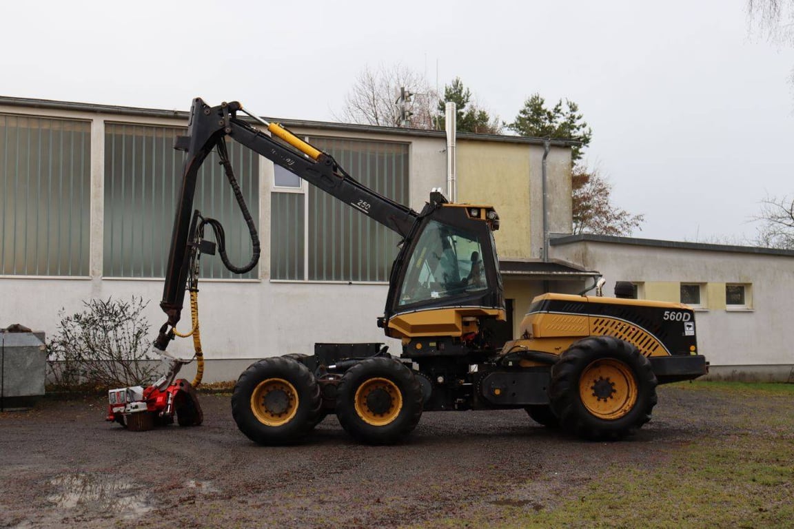 Harvester Ecolog 560D Diesel 2011 2011 560D 2011 1 image 2