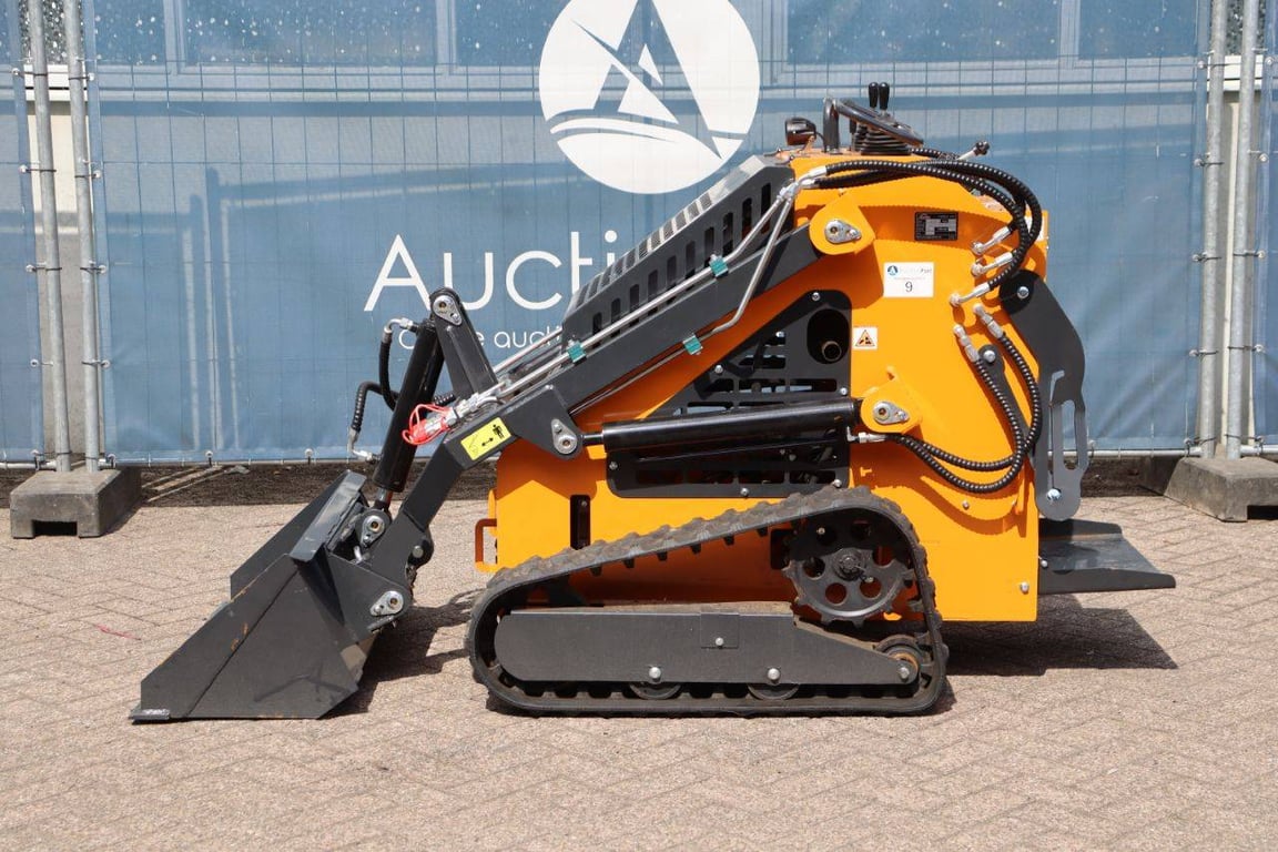 Skid Steer Loader Arteer QB-480 Petrol 24hp 2025 New 2025 ARTEER QB-480 2025 0 image 2
