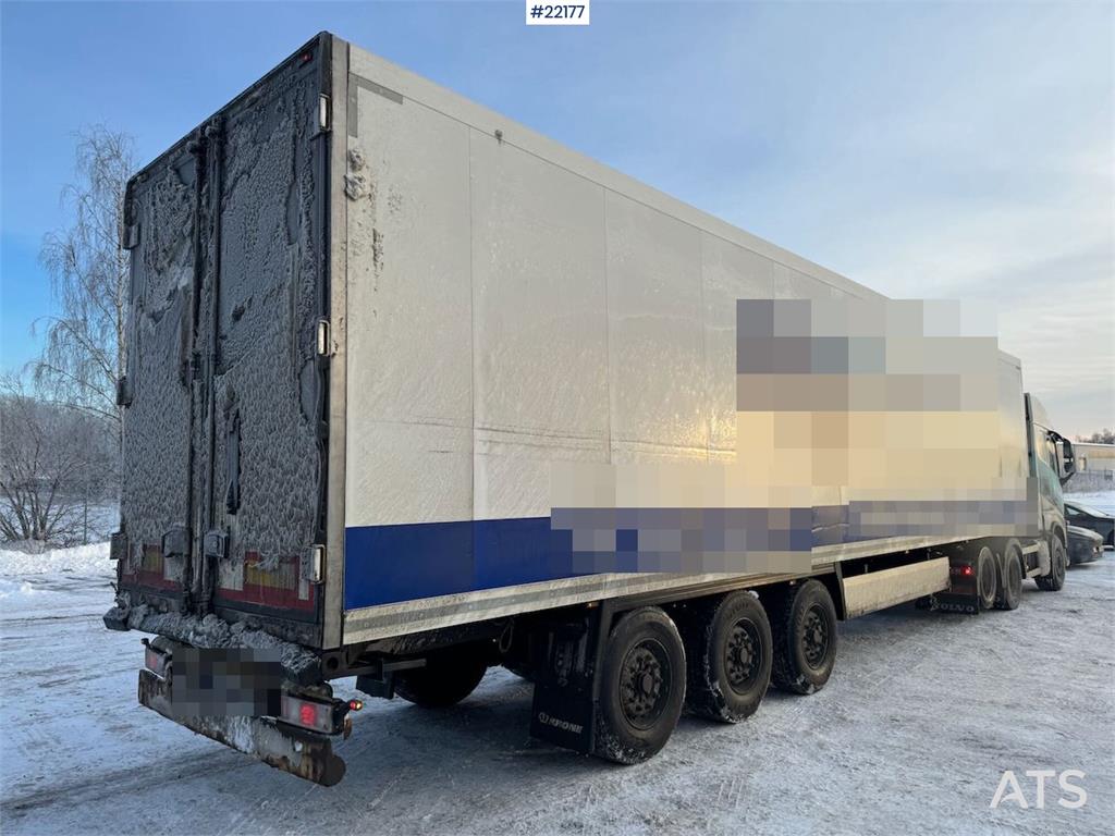 Krone box semi-trailer with Thermo King refrigeration un 2015 22177 box semi-trailer with Thermo King refrigeration un 201...