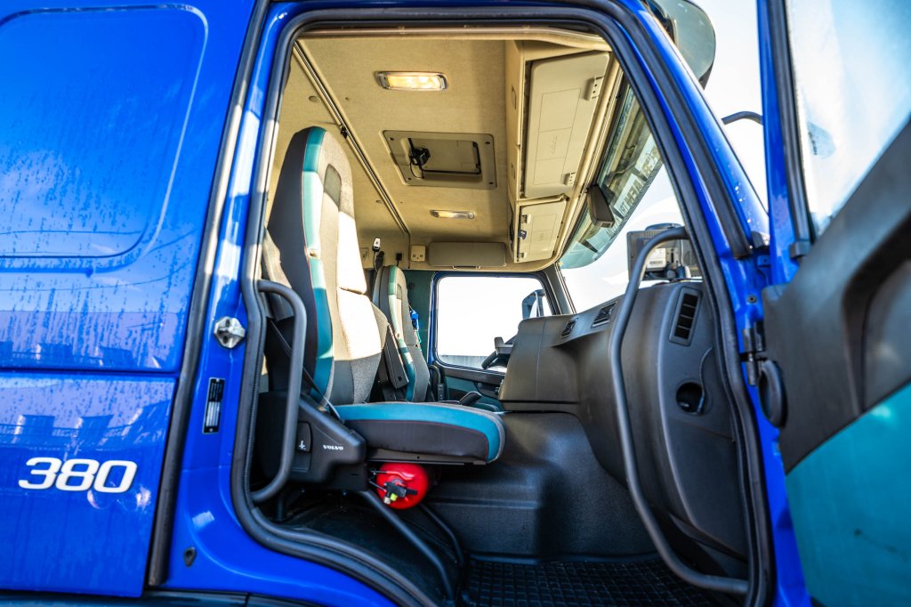 VOLVO FM 380 - 249.239 KM 2019 E65027 FM 380 - 249.239 KM 2019 1 image 11