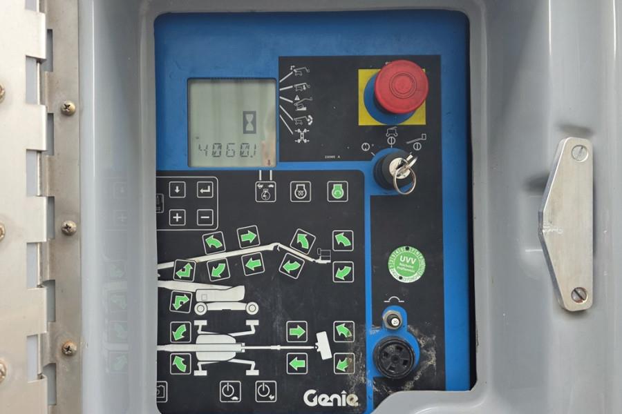 Genie ZX135/70 Diesel, 4x4x4 Drive, 43m Lifting Height, 2013 GENIE - ZX135/70 - 90346 ZX135/70 Diesel, 4x4x4 Drive, 43m Li...