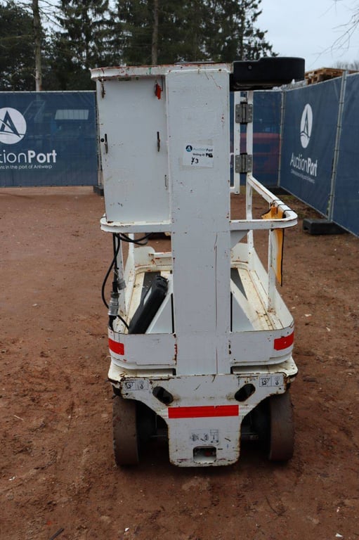 JLG 1230ES Electric Mast Lift 5.66m 2014 2014 1230ES 2014 1 image 4