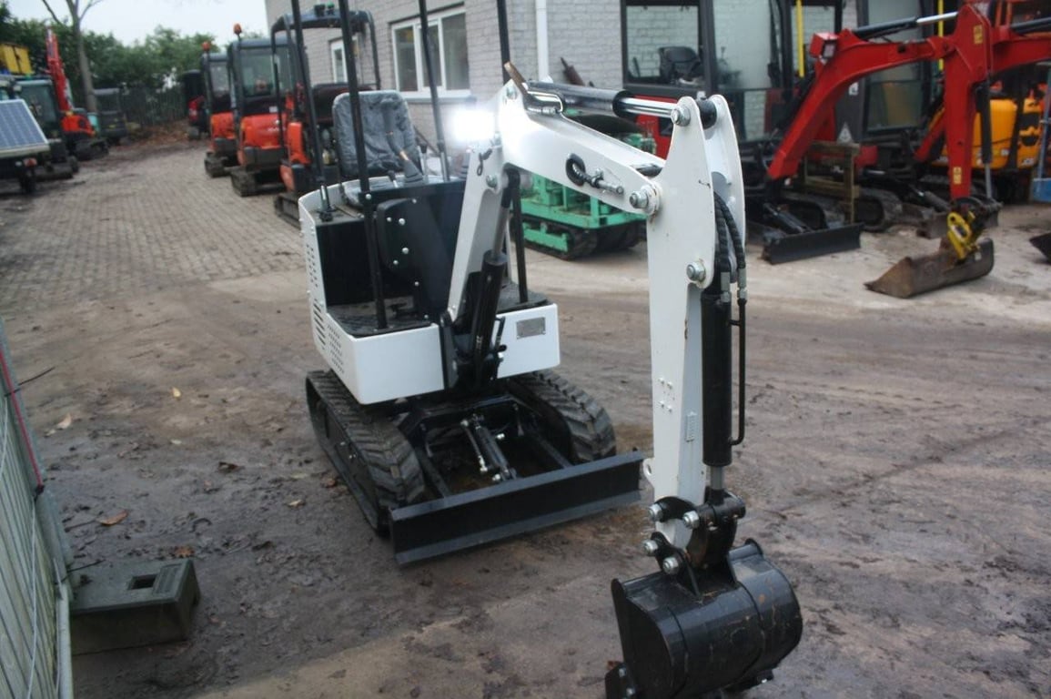 Mini excavator JPC KV12 Diesel 12hp 2025 Demo 2025 JPC KV12 2025 1 image 7
