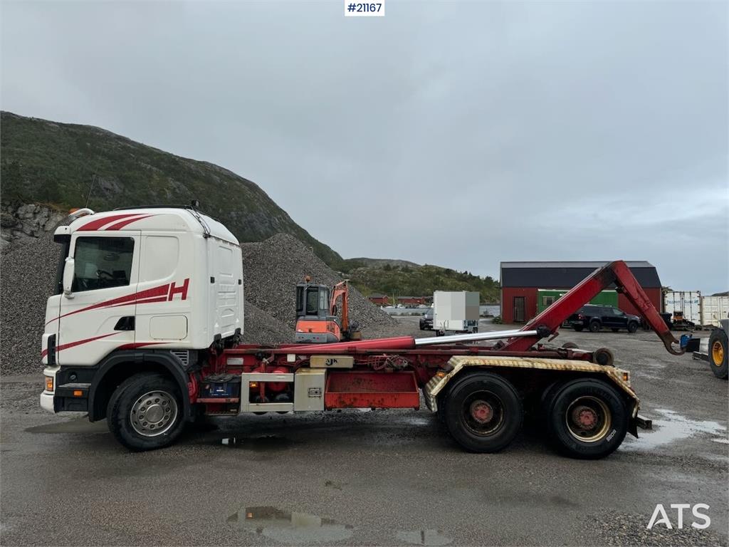 Scania R164 6x4 Hook truck. 2003 21167 R164 6x4 Hook truck. 2003 1 image 3