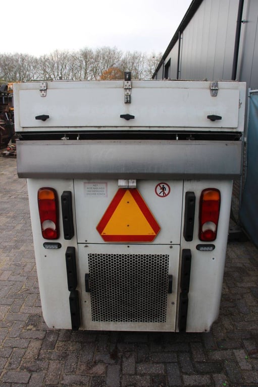 Sweeper HMF 214 Diesel 2007 2007 HMF 214 2007 1 image 4