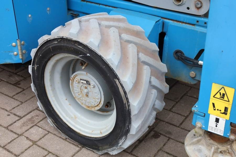 Genie GS4069 Electric, 14m Working Height, 363kg Capacit 2014 GENIE - GS4069 - 61981 GS4069 Electric, 14m Working Height, ...