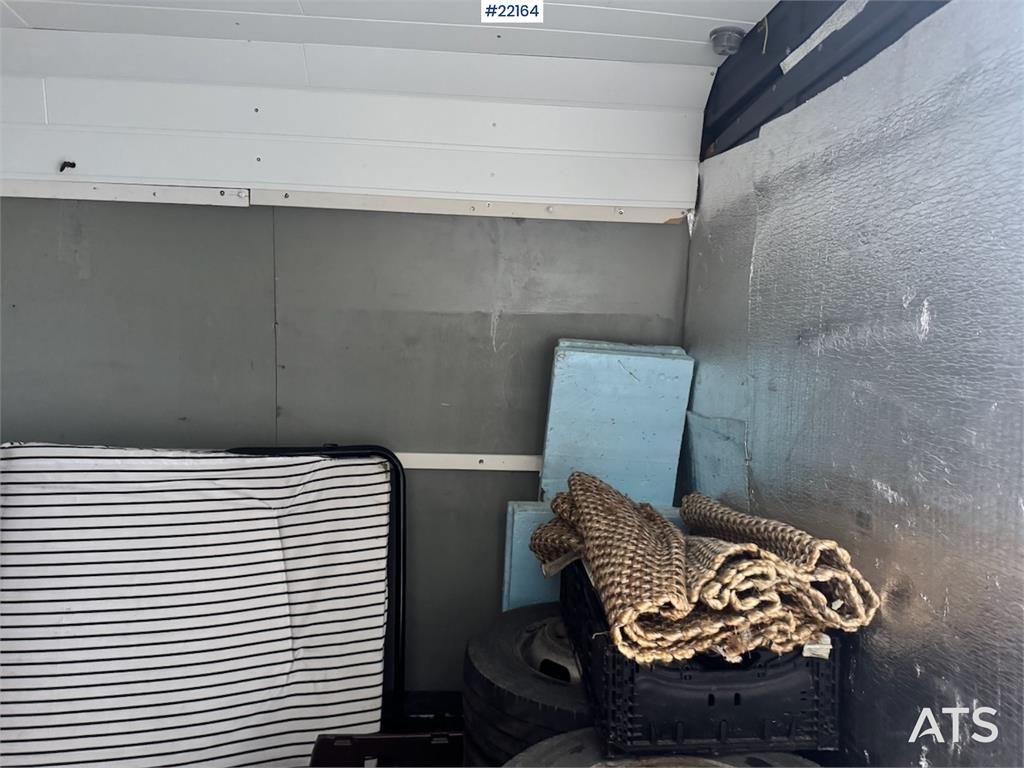 Mercedes-Benz 416 CDI Sprinter with tail lift 2005 22164 416 CDI Sprinter with tail lift 2005 1 Closed vans image 8