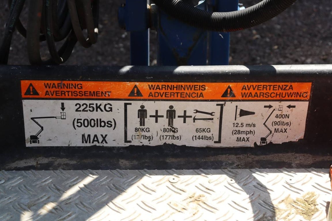 Articulating boom lift Niftylift HR21D 4x4 Diesel 20.8m 2010 2010 Niftylift HR21D 4x4 2010 1 image 15