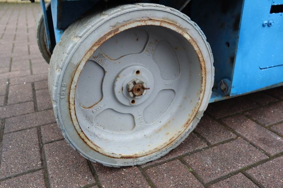 Genie GS2632 Electric, Working Height 10m, 227kg Capacit 2007 GENIE - GS2632 - 62707 GS2632 Electric, Working Height 10m, ...