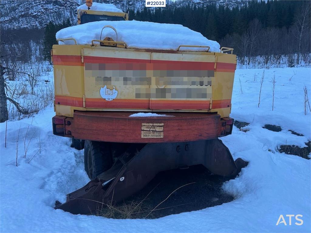 Heavy machinery product image - Image 4 of 30