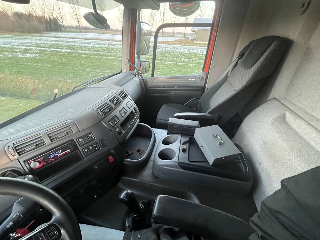 Box truck DAF CF230FA 4x2 Diesel 234 hp 2017 DAF CF230FA 4x2 1 image 11