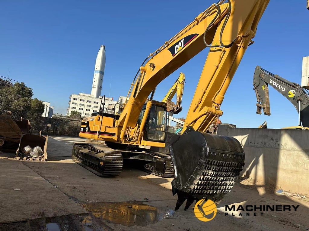 325BL Caterpillar Used Crawler Excavator 25tons LOW PRICE 325BL 2018 1 Crawler Excavators image 8