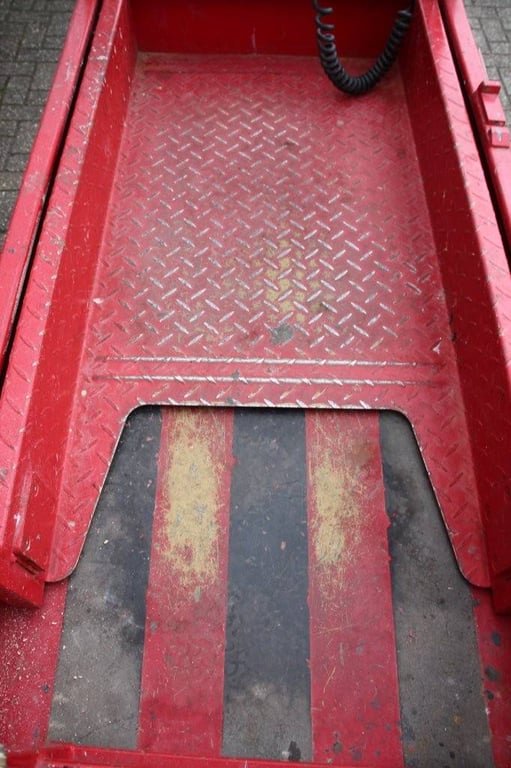 Scissor lift Magni EP5060STE Electric 5.6m 2018 2018 MAGNI EP5060STE 2018 1 Scissor Lifts image 15