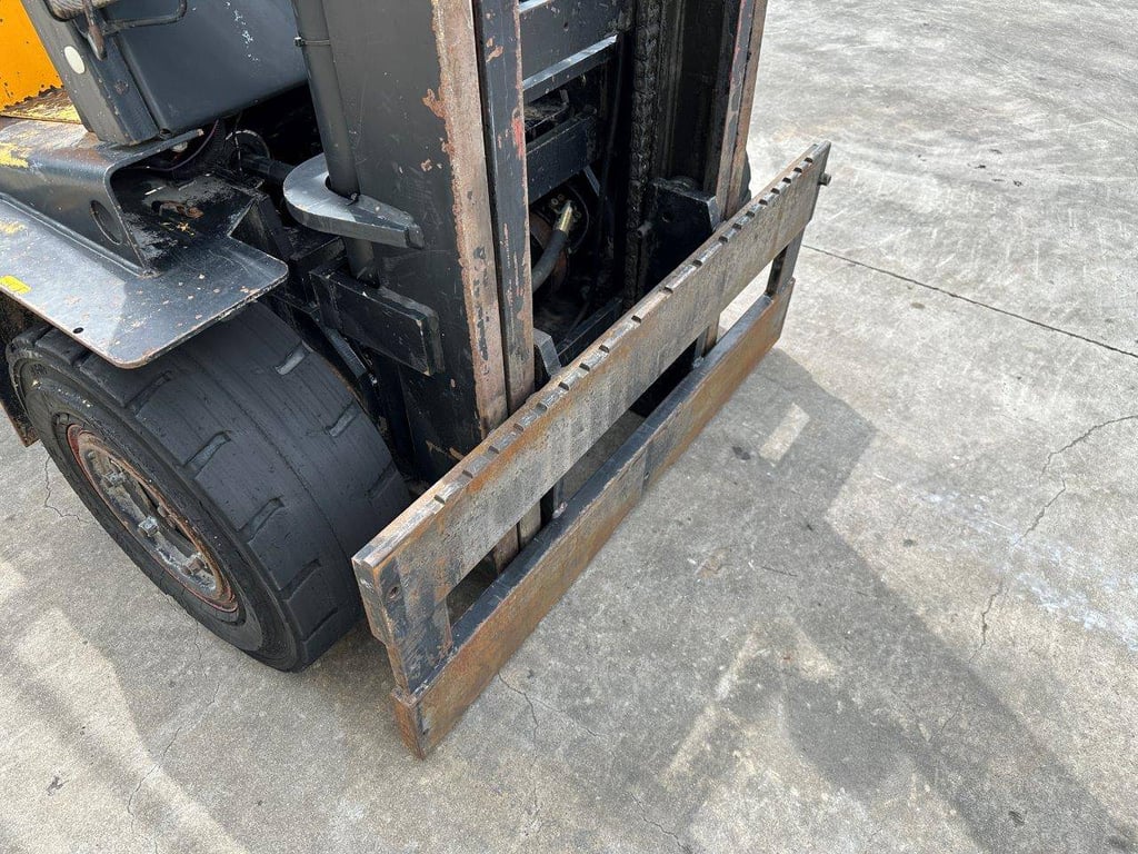 Forklift BOSS MH40D/4B-3 Diesel 4000kg 5m 1991 1991 MH40D/4B-3 1991 1 Forklift image 10