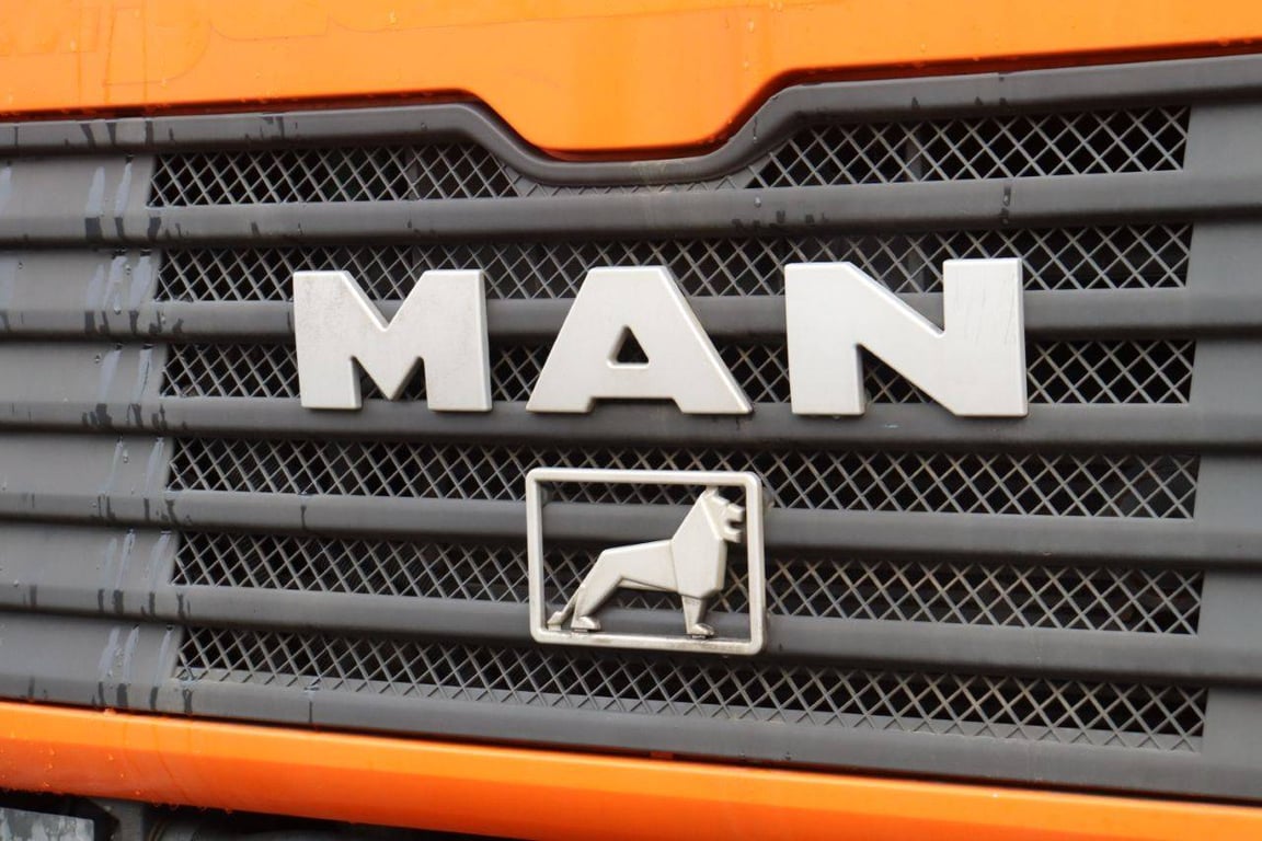 Crane truck MAN 26.364 6x4 Diesel 2002 2002 26.364 6x4 2002 1 Crane trucks image 7