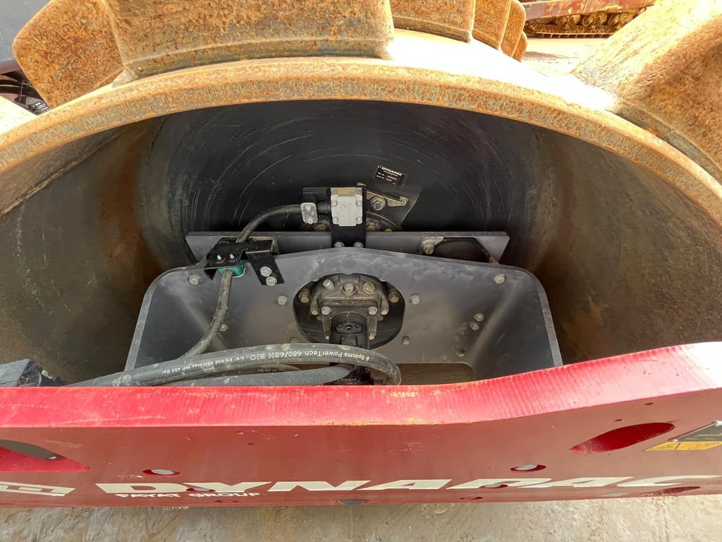 Heavy machinery product image - Image 10 of 15