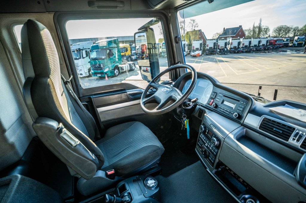 MAN TGS 33.400 BB-6x6 2013 E63658 TGS 33.400 BB-6x6 2013 1 image 15