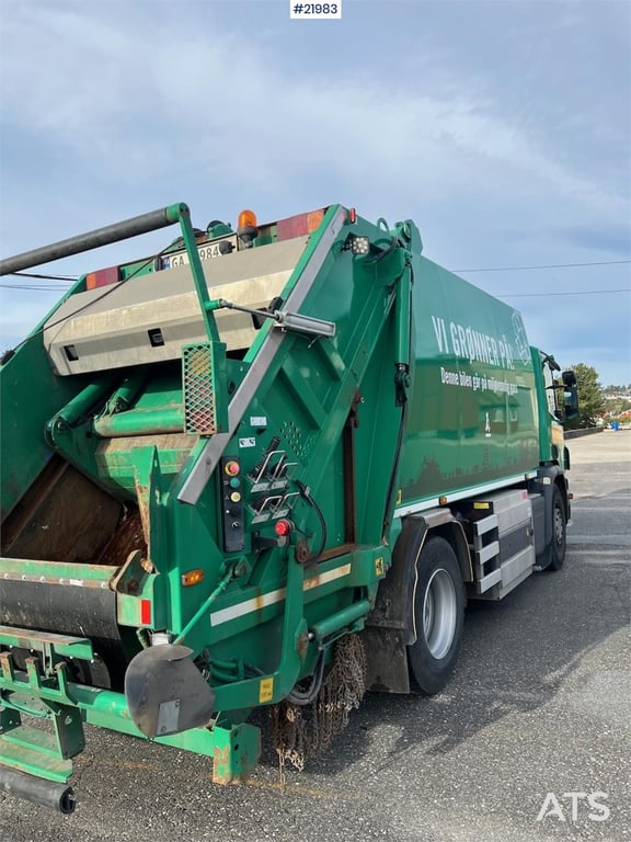 Scania P280 1-compartment gas-powered waste collection tr 2015 21983 P280 1-compartment gas-powered waste collection tr 20...