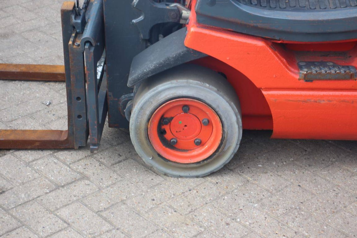 Forklift Linde H12T-03 LPG 1200kg 2001 2001 H12T-03 2001 1 Forklift image 14