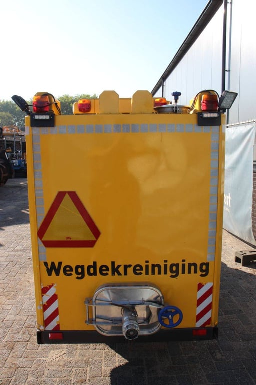 Heavy machinery product image - Image 4 of 15