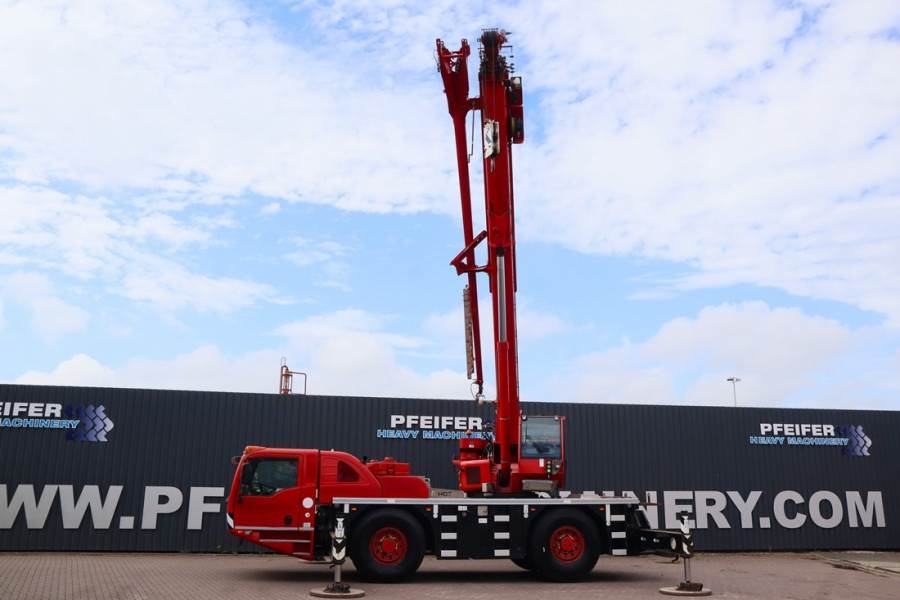 Terex AC40/2L Diesel, 4x4 Drive And 4-Wheel Steering, 40 2017 TEREX - AC40/2L - 90344 AC40/2L Diesel, 4x4 Drive And 4-Whee...