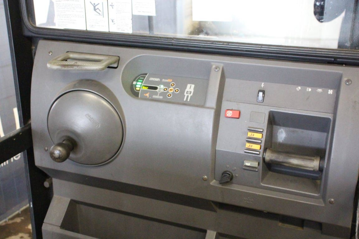 Heavy machinery product image - Image 12 of 15