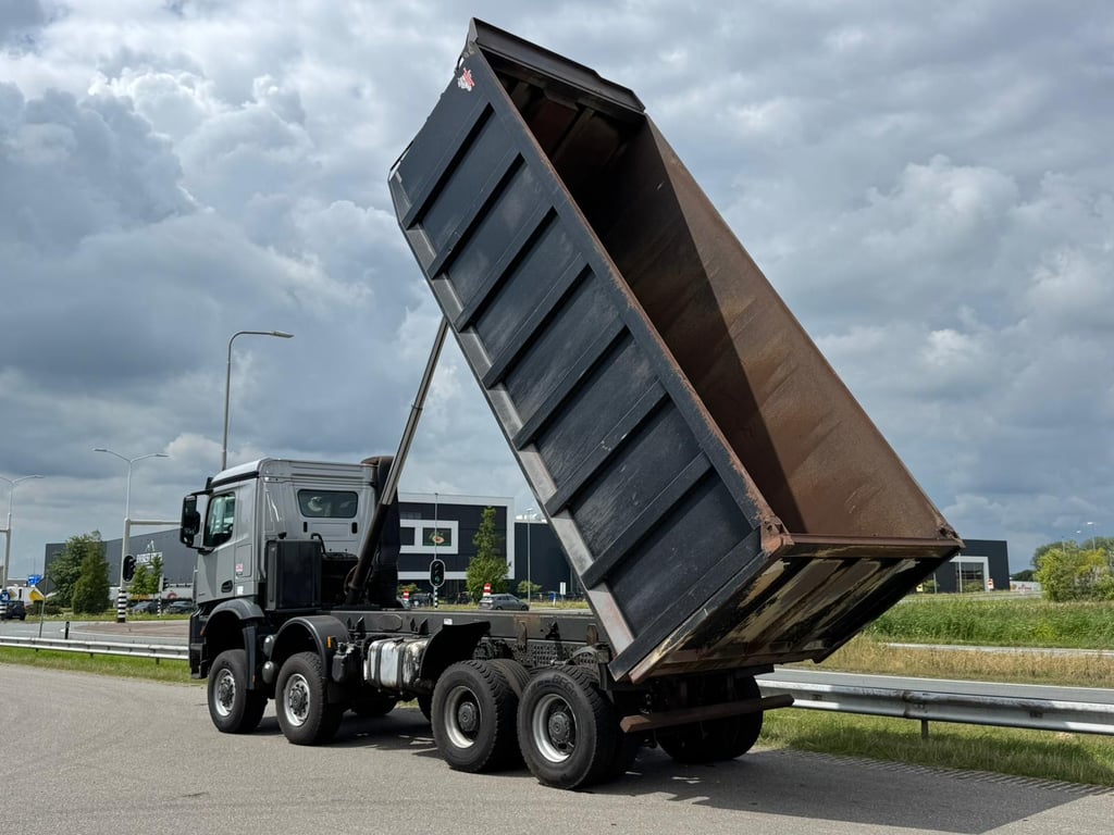 MercedesBenz Arocs 4848 8x8 tipper 2019 00033496 MercedesBenz Arocs 4848 8x8 tipper 2019 1 Tipper trucks image 11