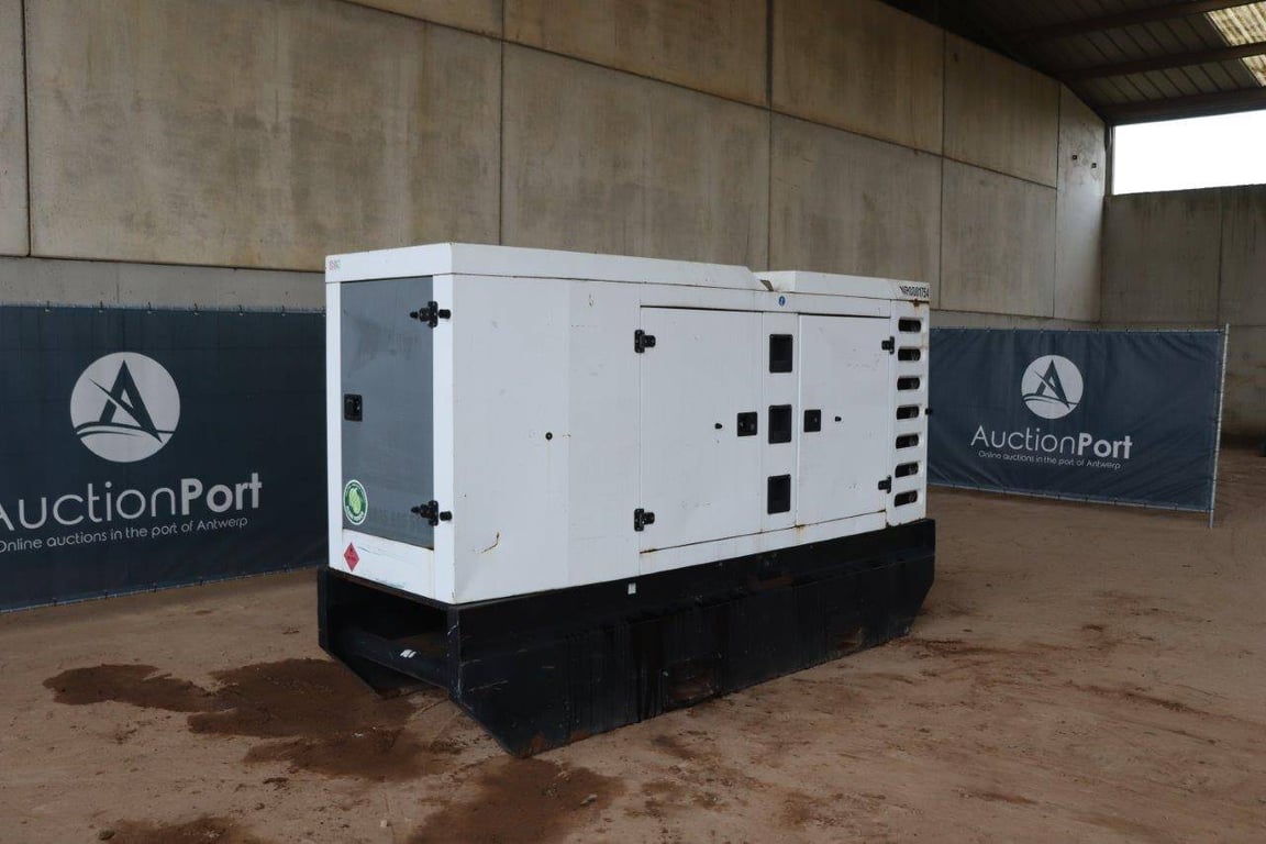 Generator SDMO R220C3 Diesel 200kVA 2012 2012 SDMO R220C3 2012 1 Generators image 8