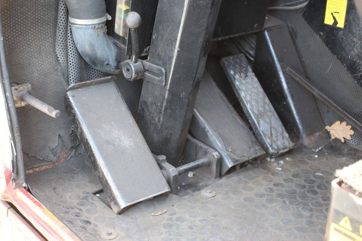 Side loader Kalmar DFQ50/14/40 Diesel 5000kg 4m DFQ50/14/40 1 Side loaders image 15