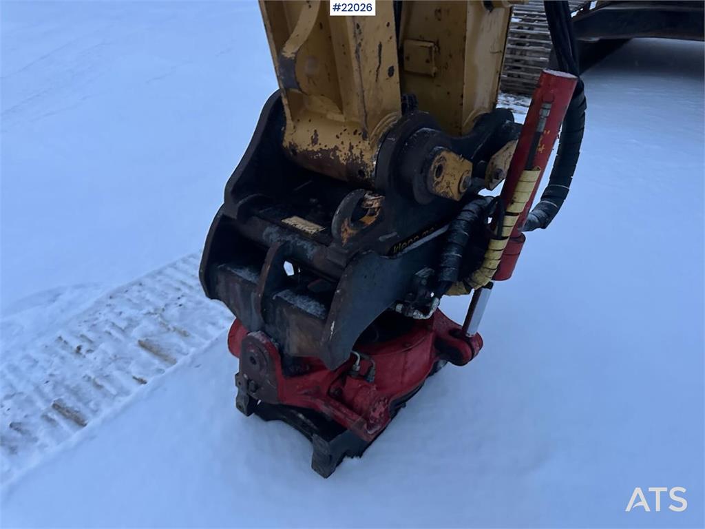 CAT 324E excavator with/ GPS and grading bucket. WATCH 2012 22026 324E excavator with/ GPS and grading bucket. WATCH 2012 ...