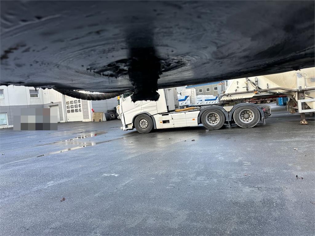 Carnehl 3 axle tipper semi 2006 20166 Carnehl 3 axle tipper semi 2006 1 image 12