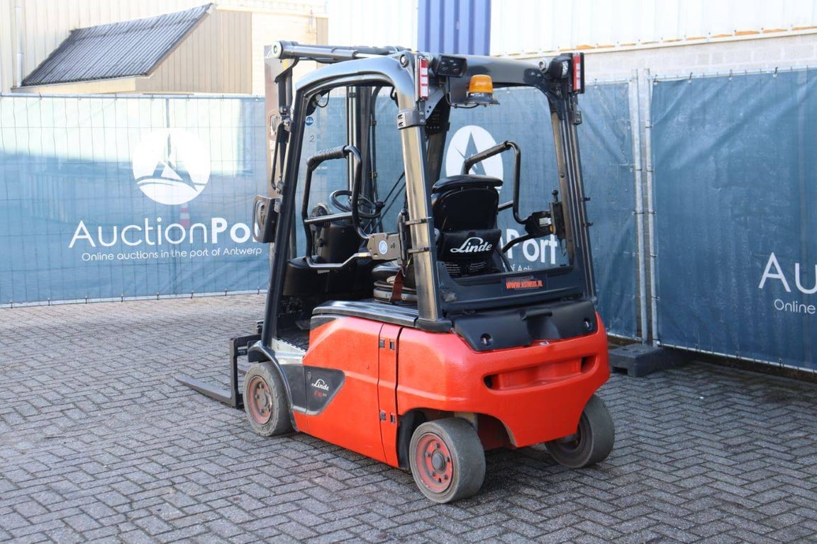 Forklift Linde E16P-02 Electric 1600kg 2018 2018 E16P-02 2018 1 Forklift image 3