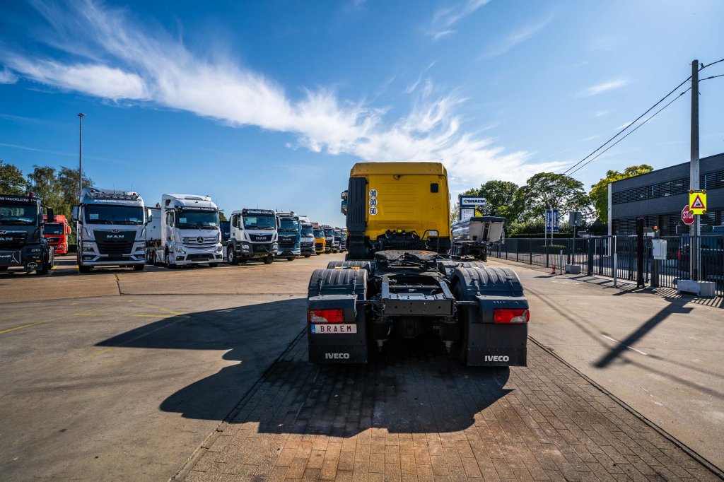 IVECO 570 X-WAY + INTARDER+HYDR. 2019 E64672 570 X-WAY + INTARDER+HYDR. 2019 1 image 5