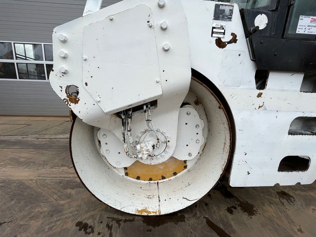 Caterpillar CB534D CE / EPA 2006 00032106 CB534D CE / EPA 2006 1 image 6