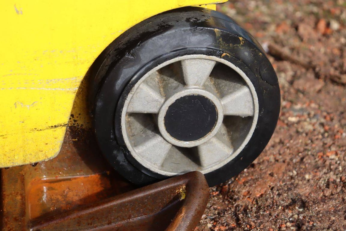 Vibrating plate Wacker Neuson DPU3760 Diesel 4.2kW 2016 2016 Neuson DPU3760 2016 1 image 12
