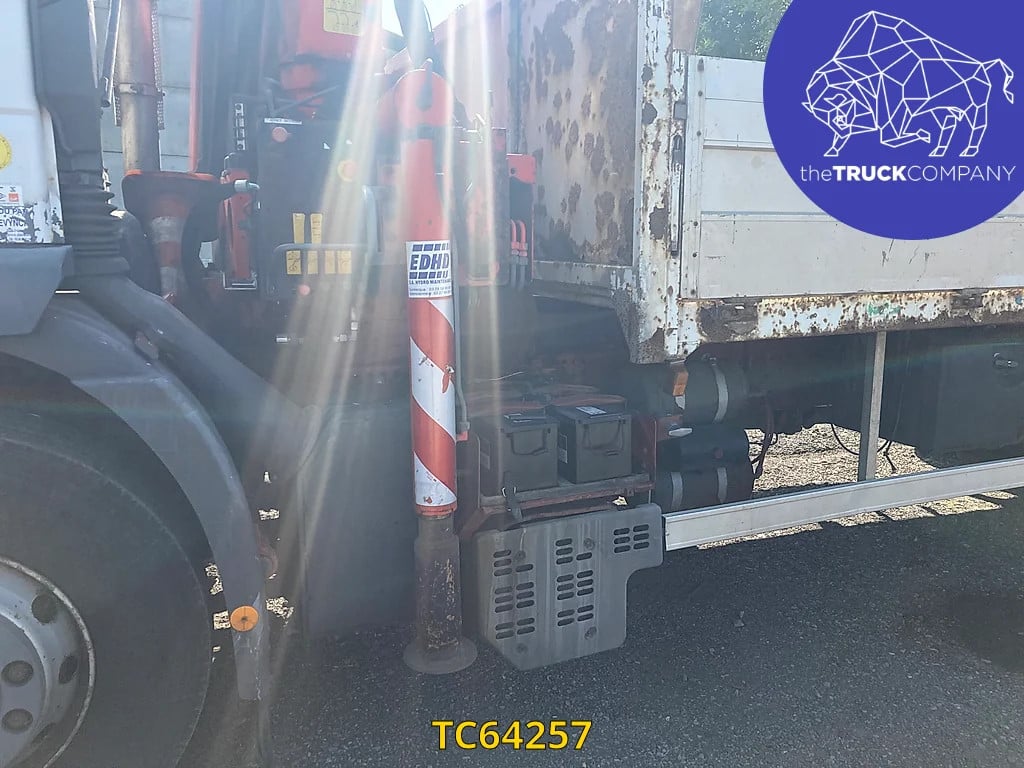 Iveco EuroTech 190E24 1999 TC64257 EuroTech 190E24 1999 1 image 12
