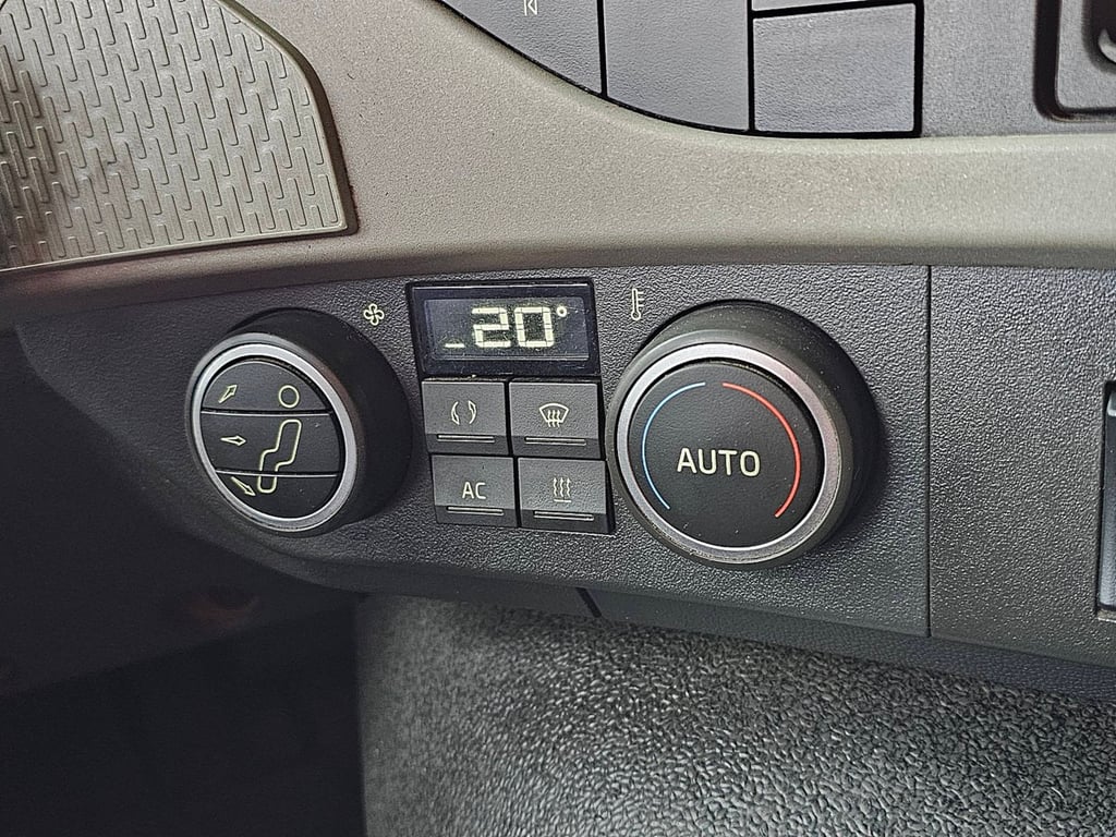 Heavy machinery product image - Image 10 of 16