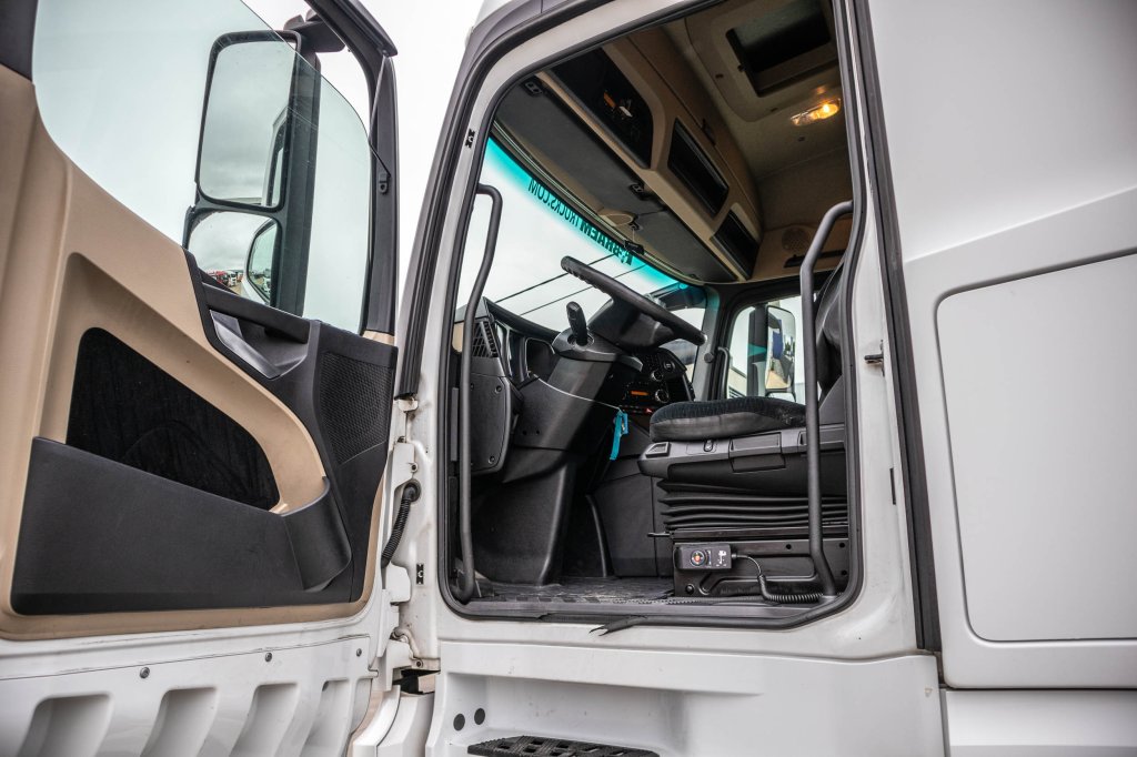 MERCEDES ACTROS 1845 LS 2016 E60367 ACTROS 1845 LS 2016 1 image 6