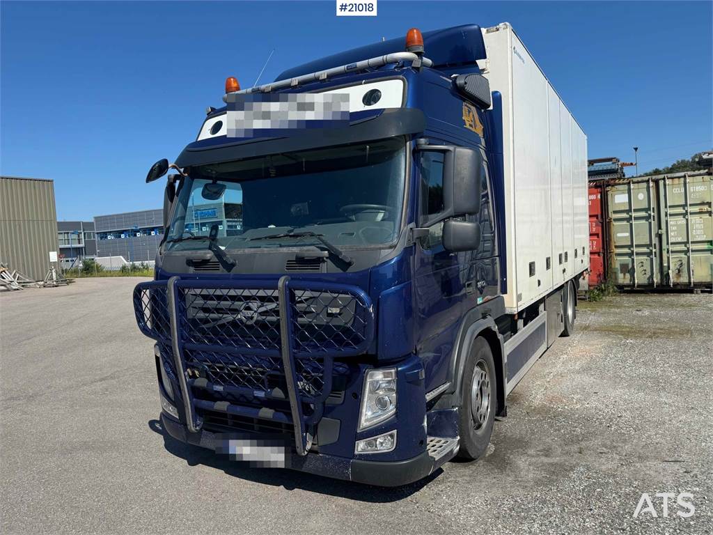 Volvo FM 370 box truck with full side opening! 2012 21018 FM 370 box truck with full side opening! 2012 1 image 2