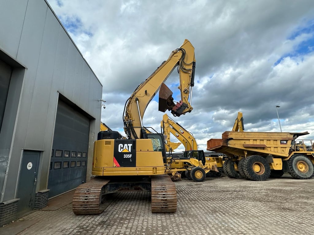 Caterpillar 335F L CR 2016 00032694 335F L CR 2016 1 image 4