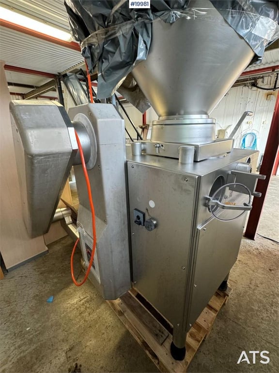 Handtmann VF 200 sausage stuffer 19981 Handtmann VF 200 sausage stuffer 1 image 2