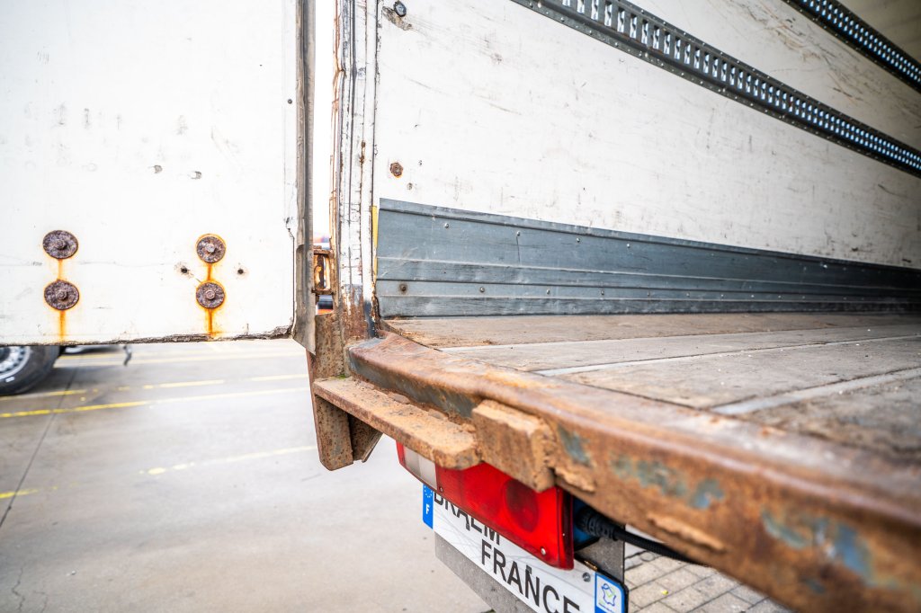 RENAULT D 19 280 WIDE + DHOLLANDIA 3 T. 2015 E65124 Renault D 19 280 WIDE + DHOLLANDIA 3 T. 2015 1 image 10